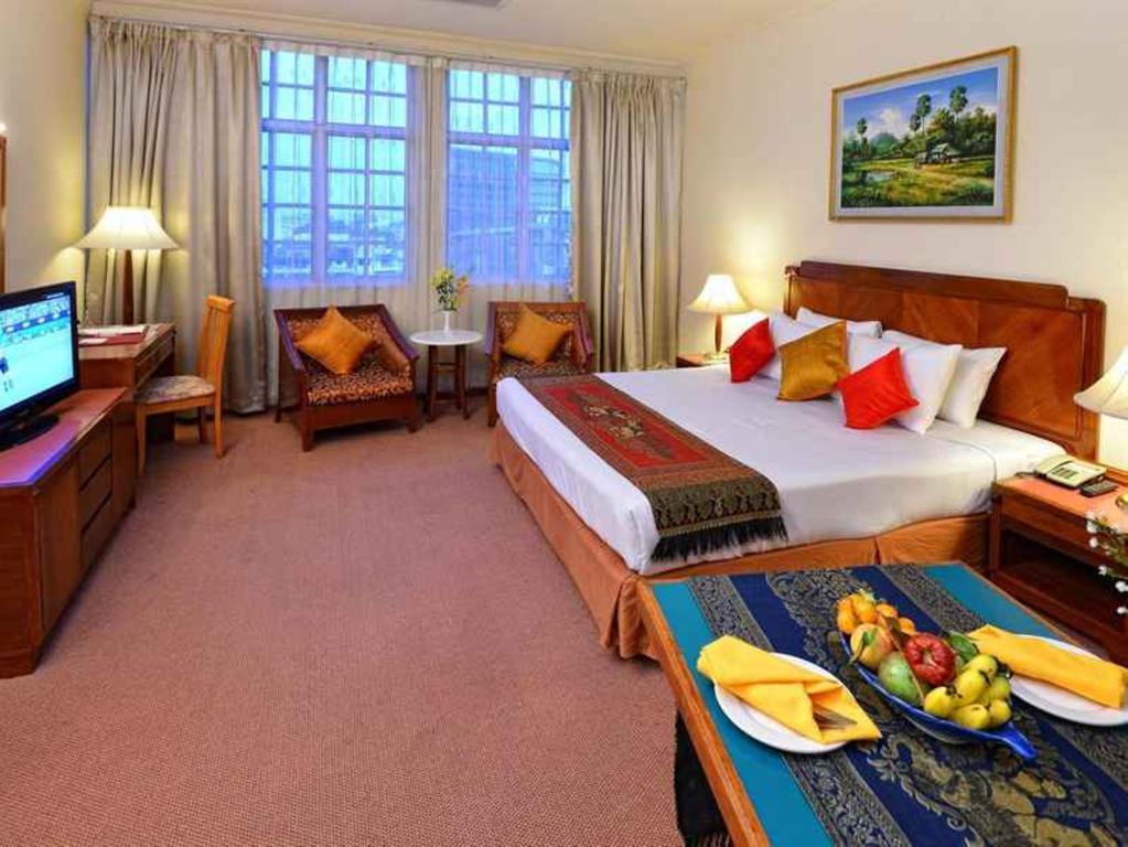 Holiday Villa Hotel City Centre Phnom-Penh Kamer foto