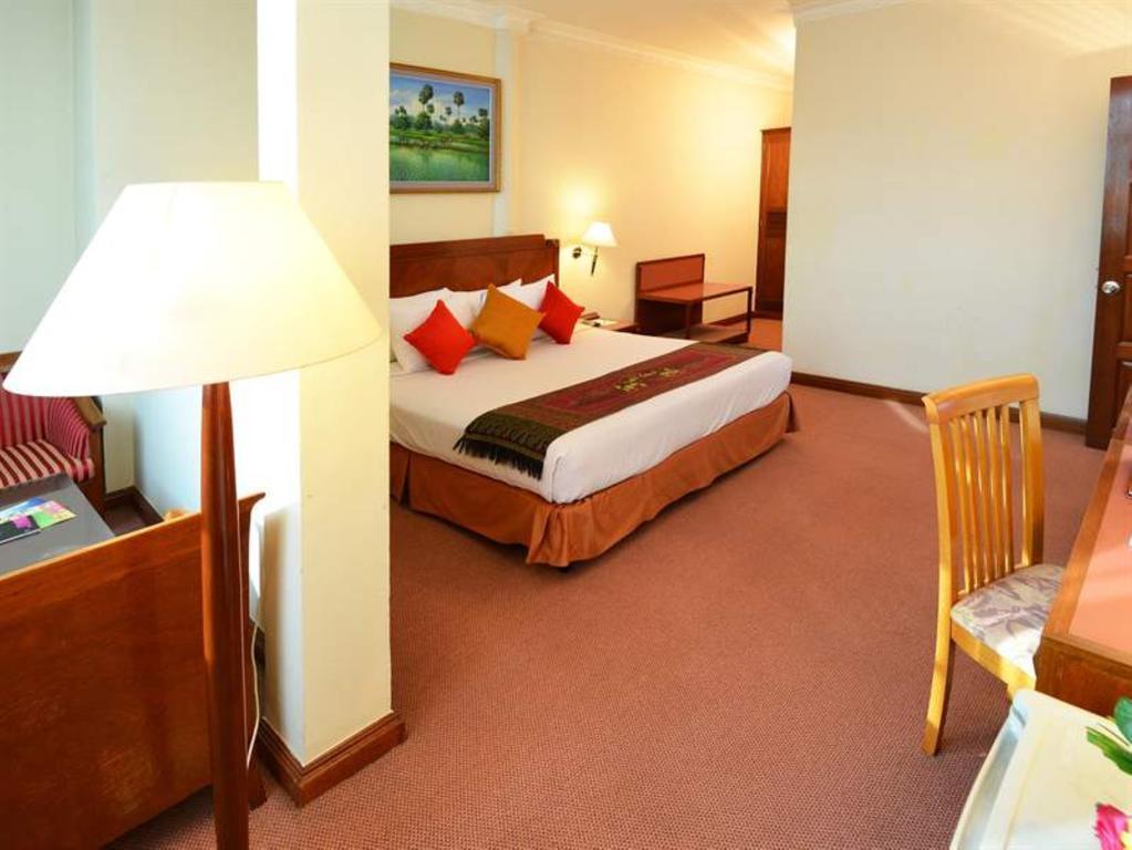 Holiday Villa Hotel City Centre Phnom-Penh Kamer foto