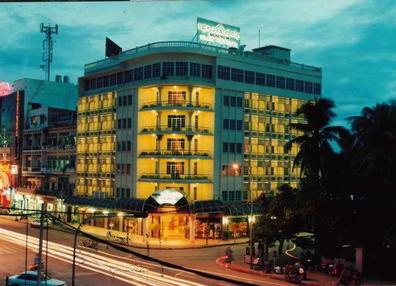 Holiday Villa Hotel City Centre Phnom-Penh Buitenkant foto