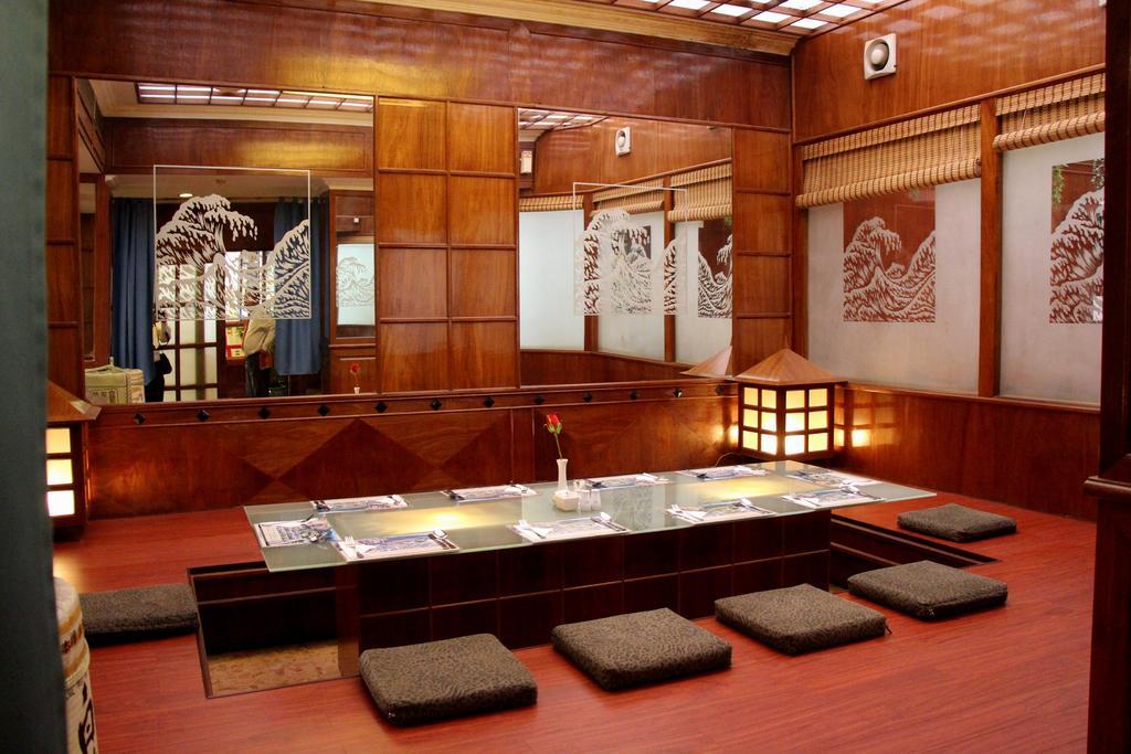 Holiday Villa Hotel City Centre Phnom-Penh Buitenkant foto